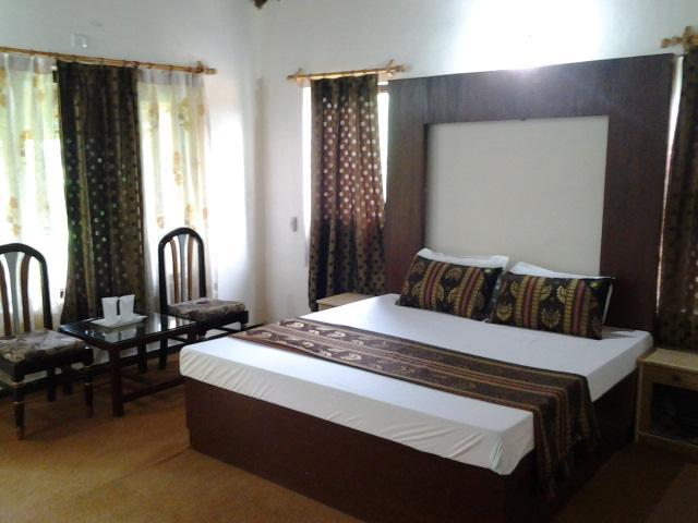 Hotel Arsh International Nainital Ruang foto