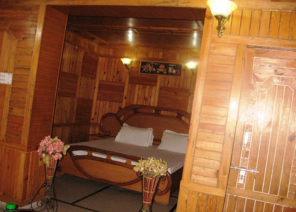 Hotel Arsh International Nainital Bagian luar foto